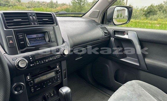 Buy Used Toyota Land Cruiser Prado White Car in Georgiyev in Taraz Buy Used Toyota Land Cruiser Prado White Car in Georgiyev in Taraz