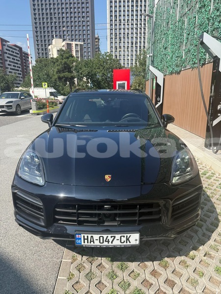 Big with watermark porsche cayenne taraz georgiyev 6373