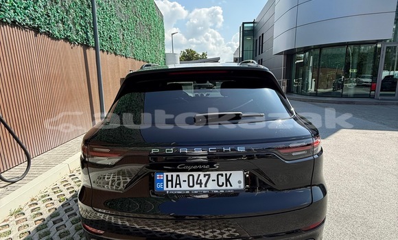 Buy Used Porsche Cayenne Black Car in Georgiyev in Taraz Buy Used Porsche Cayenne Black Car in Georgiyev in Taraz