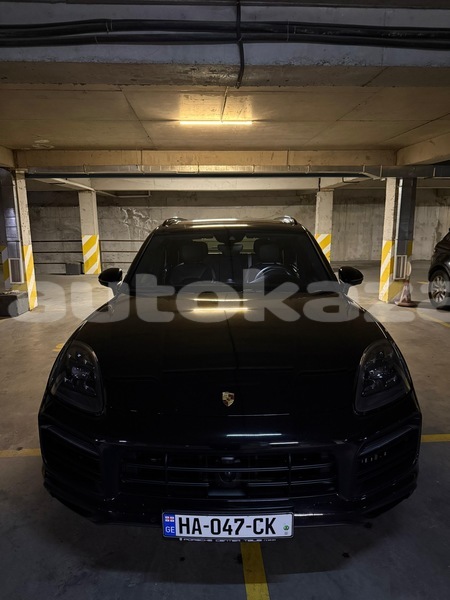 Big with watermark porsche cayenne taraz georgiyev 6373