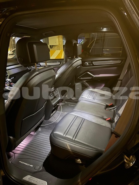 Big with watermark porsche cayenne taraz georgiyev 6373