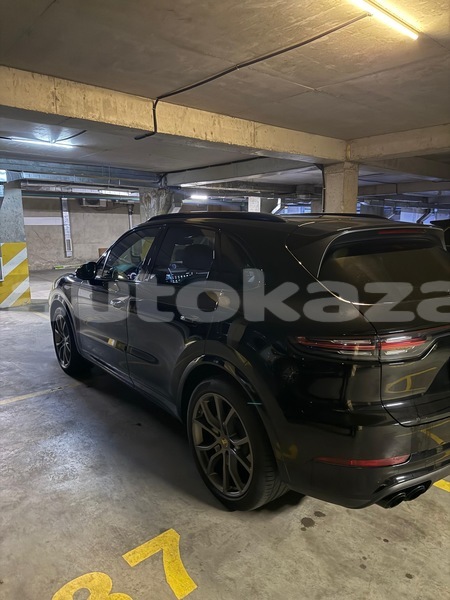 Big with watermark porsche cayenne taraz georgiyev 6373