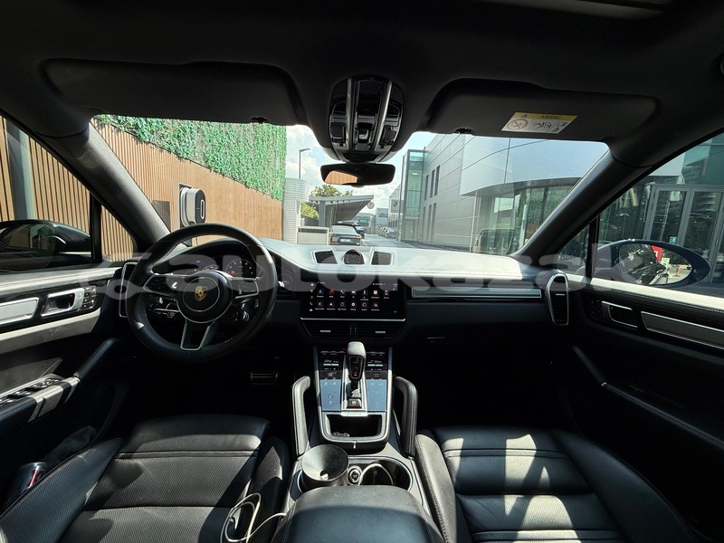 Big with watermark porsche cayenne taraz georgiyev 6373