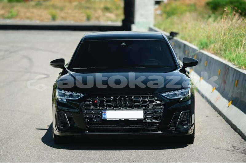 Big with watermark audi s8 taraz georgiyev 6374