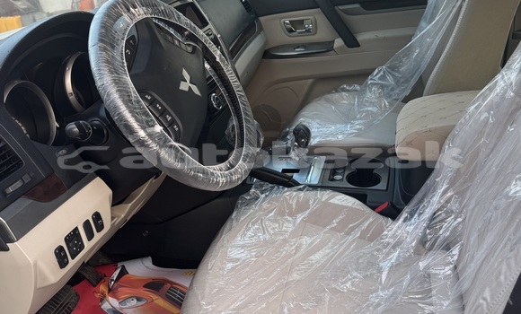 Buy Used Mitsubishi Pajero White Car in Zatobolsk in Kostanay Buy Used Mitsubishi Pajero White Car in Zatobolsk in Kostanay