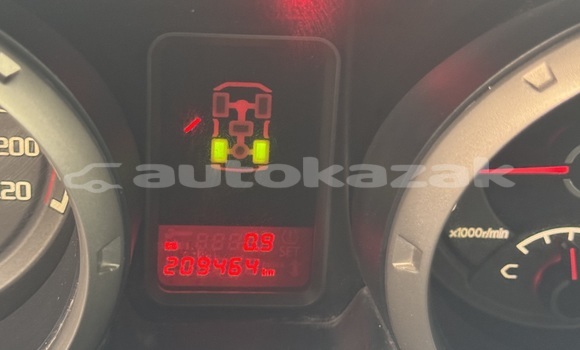 Buy Used Mitsubishi Pajero White Car in Zatobolsk in Kostanay Buy Used Mitsubishi Pajero White Car in Zatobolsk in Kostanay