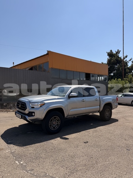 Big with watermark toyota tacoma taraz georgiyev 6382