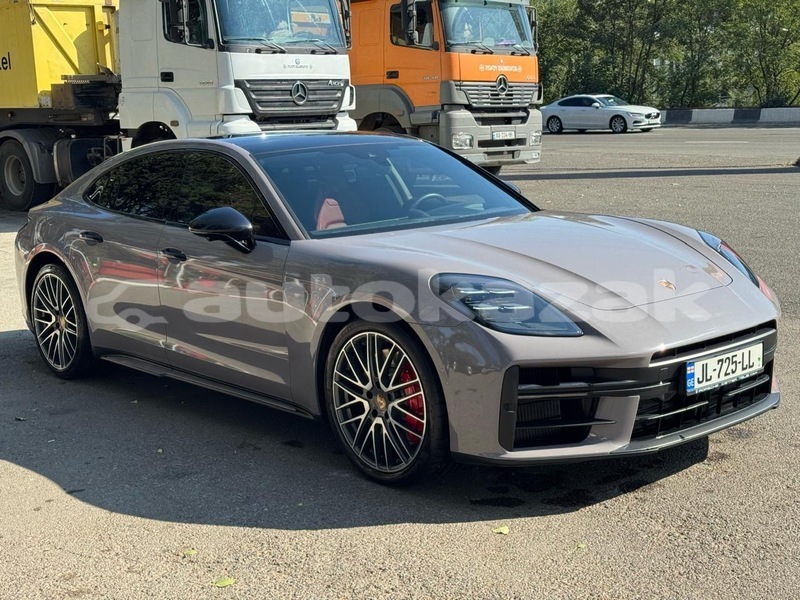 Big with watermark porsche panamera taraz georgiyev 6383
