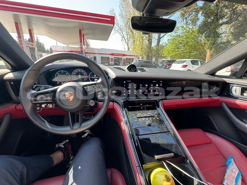 Big with watermark porsche panamera taraz georgiyev 6383