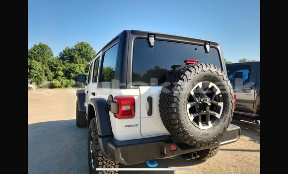 Buy Used Jeep Wrangler White Car in Georgiyev in Taraz Buy Used Jeep Wrangler White Car in Georgiyev in Taraz
