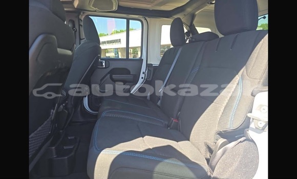 Buy Used Jeep Wrangler White Car in Georgiyev in Taraz Buy Used Jeep Wrangler White Car in Georgiyev in Taraz