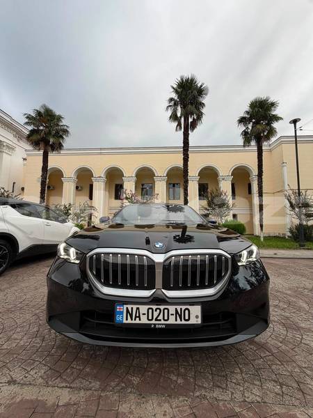 Big with watermark bmw 5 series taraz georgiyev 6392