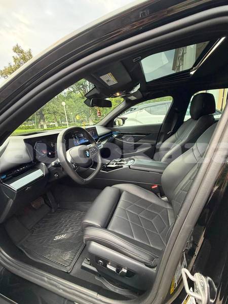 Big with watermark bmw 5 series taraz georgiyev 6392