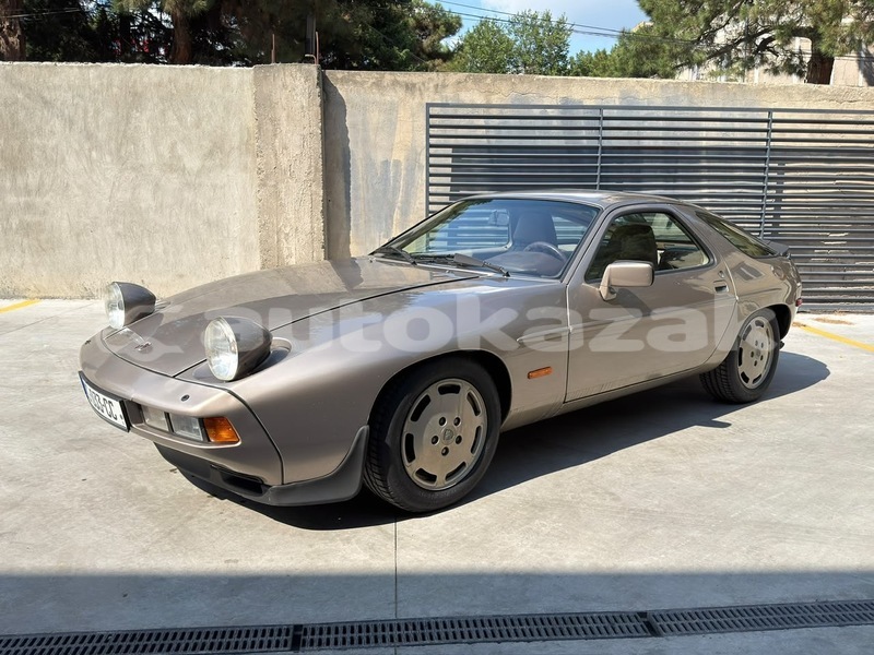 Big with watermark porsche 928 taraz georgiyev 6400