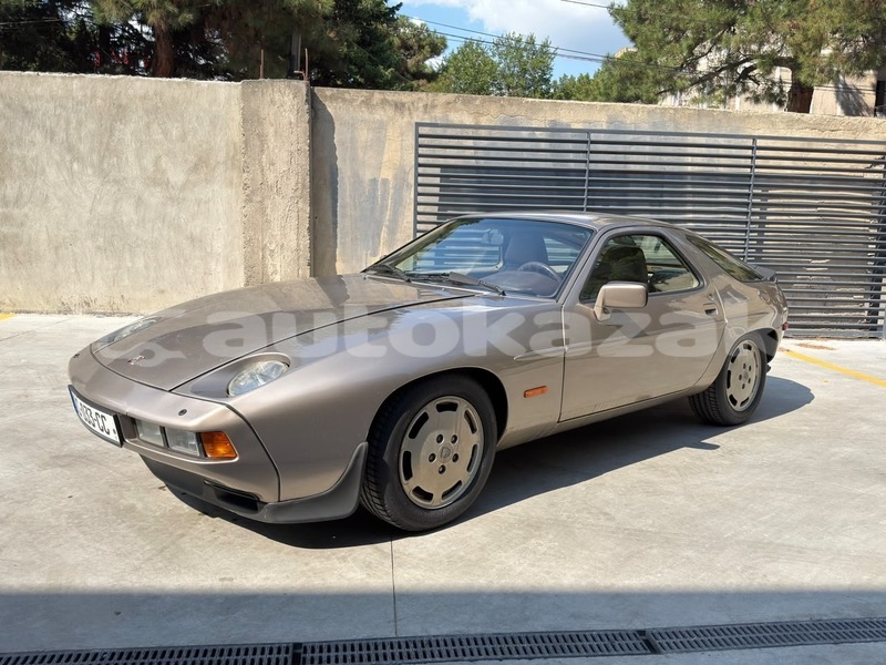 Big with watermark porsche 928 taraz georgiyev 6400
