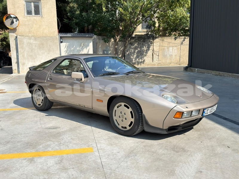 Big with watermark porsche 928 taraz georgiyev 6400