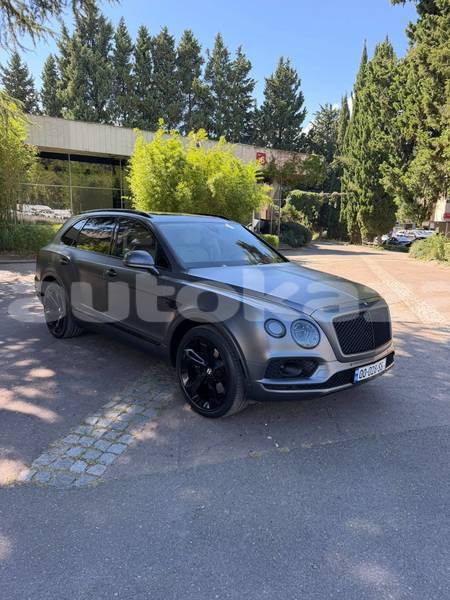 Big with watermark bentley bentayga taraz georgiyev 6401