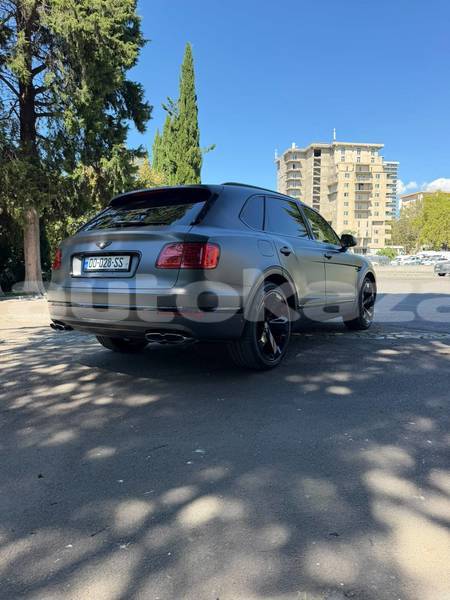Big with watermark bentley bentayga taraz georgiyev 6401