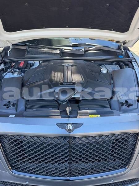 Big with watermark bentley bentayga taraz georgiyev 6401