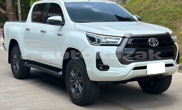 Buy Used Toyota Hilux White Car in Aktau in Karagandi Buy Used Toyota Hilux White Car in Aktau in Karagandi
