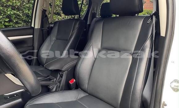 Buy Used Toyota Hilux White Car in Aktau in Karagandi Buy Used Toyota Hilux White Car in Aktau in Karagandi