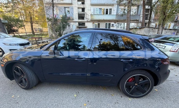 Buy Used Porsche Macan Blue Car in Georgiyev in Taraz Buy Used Porsche Macan Blue Car in Georgiyev in Taraz