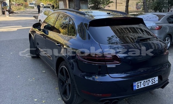 Buy Used Porsche Macan Blue Car in Georgiyev in Taraz Buy Used Porsche Macan Blue Car in Georgiyev in Taraz