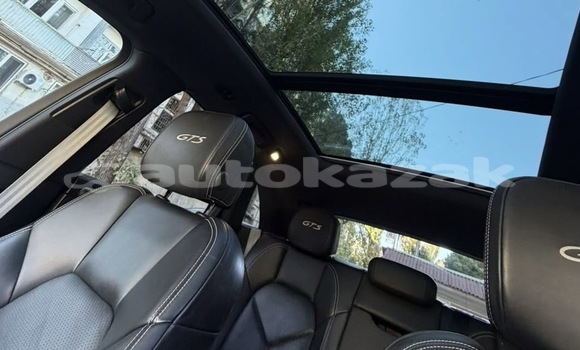 Buy Used Porsche Macan Blue Car in Georgiyev in Taraz Buy Used Porsche Macan Blue Car in Georgiyev in Taraz