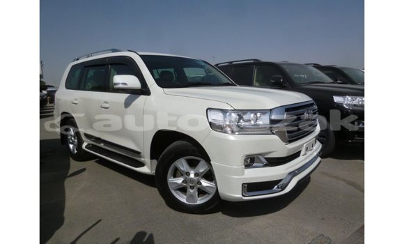 Buy Import Toyota Land Cruiser White Car in Import - Dubai in Akmecet Buy Import Toyota Land Cruiser White Car in Import - Dubai in Akmecet