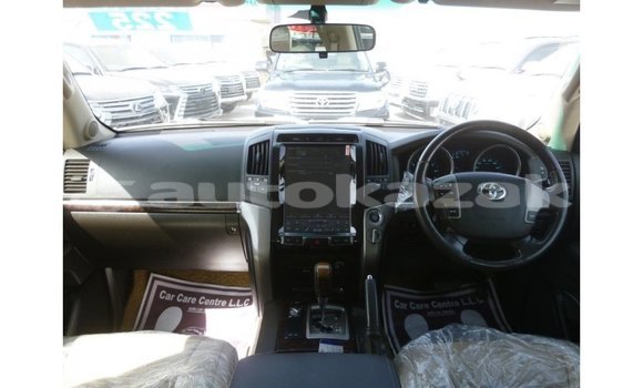 Buy Import Toyota Land Cruiser White Car in Import - Dubai in Akmecet Buy Import Toyota Land Cruiser White Car in Import - Dubai in Akmecet