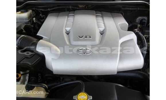 Buy Import Toyota Land Cruiser White Car in Import - Dubai in Akmecet Buy Import Toyota Land Cruiser White Car in Import - Dubai in Akmecet