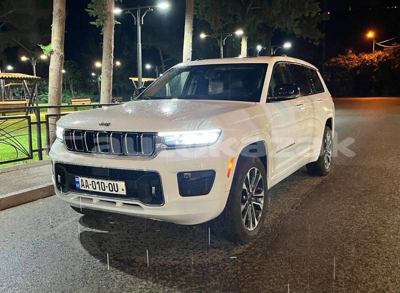Big with watermark jeep grand cherokee taraz georgiyev 6447