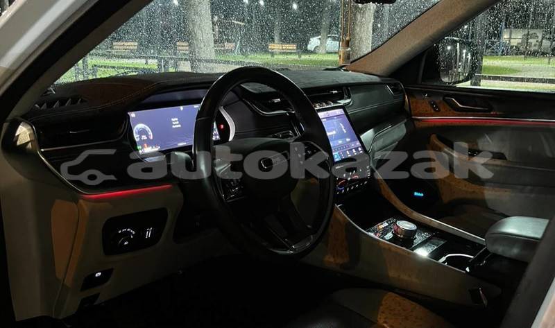 Big with watermark jeep grand cherokee taraz georgiyev 6447