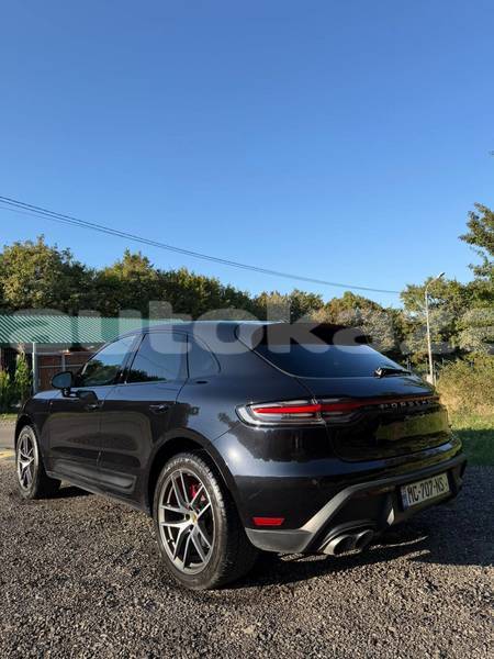 Big with watermark porsche macan taraz georgiyev 6448
