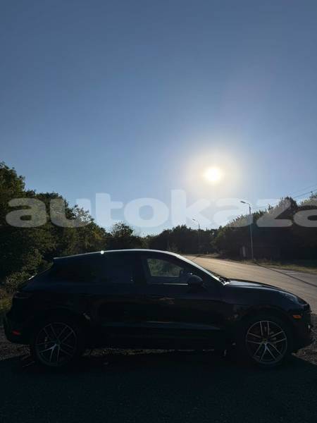 Big with watermark porsche macan taraz georgiyev 6448