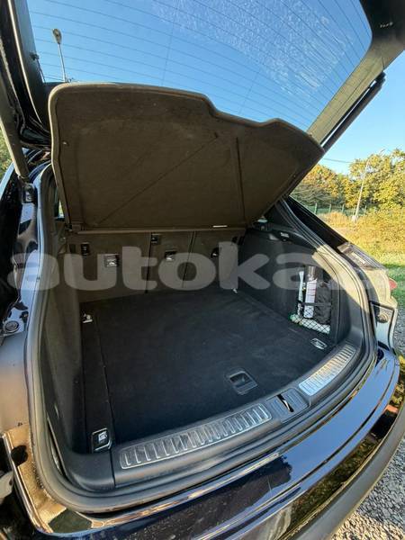 Big with watermark porsche macan taraz georgiyev 6448