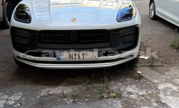 Buy Used Porsche Macan White Car in Georgiyev in Taraz