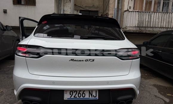 Buy Used Porsche Macan White Car in Georgiyev in Taraz Buy Used Porsche Macan White Car in Georgiyev in Taraz