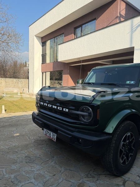 Big with watermark ford bronco taraz georgiyev 6464