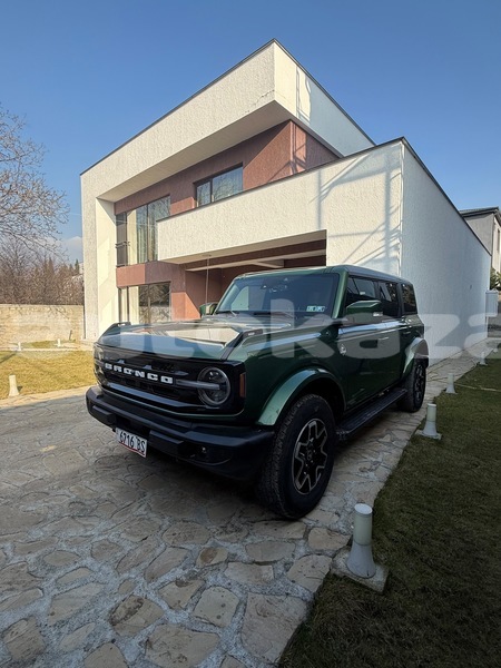 Big with watermark ford bronco taraz georgiyev 6464