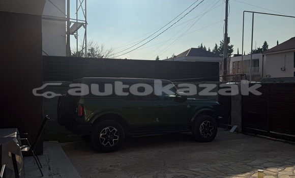 Buy Used Ford Bronco Green Car in Georgiyev in Taraz Buy Used Ford Bronco Green Car in Georgiyev in Taraz