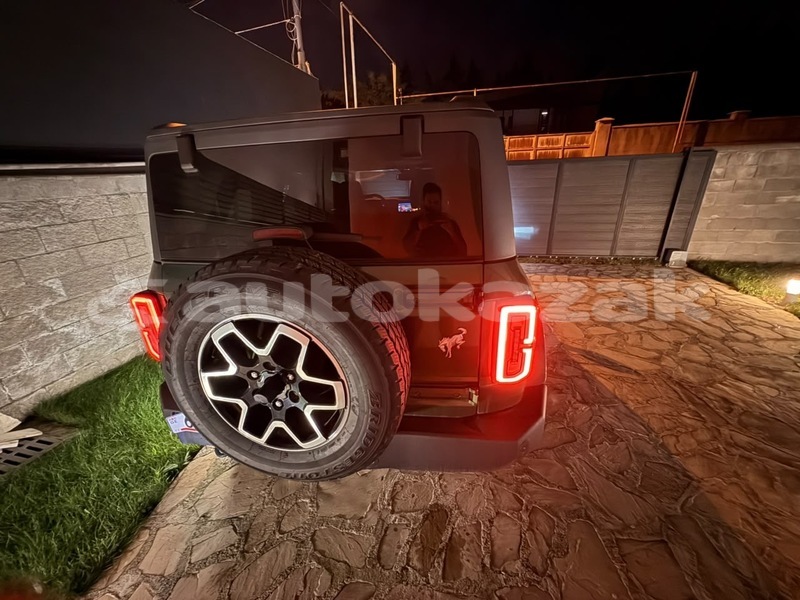 Big with watermark ford bronco taraz georgiyev 6464