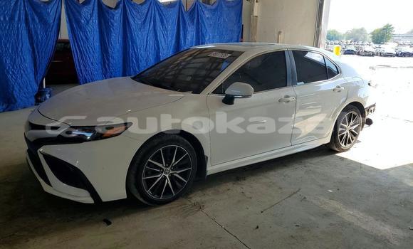 Buy Import Toyota Camry White Car in Aktobe in Aktobe Buy Import Toyota Camry White Car in Aktobe in Aktobe