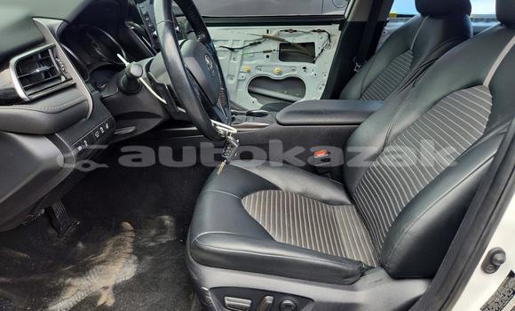 Buy Import Toyota Camry White Car in Aktobe in Aktobe Buy Import Toyota Camry White Car in Aktobe in Aktobe