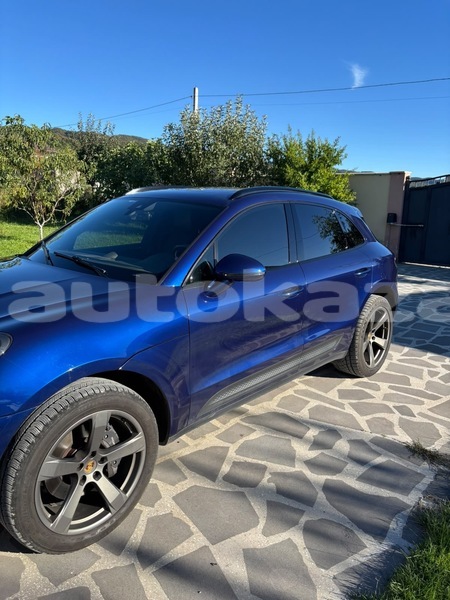Big with watermark porsche macan taraz georgiyev 6485