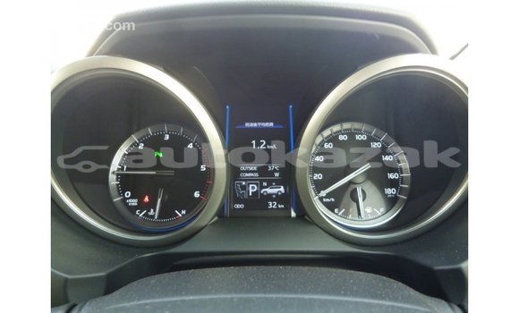 Buy Import Toyota Prado White Car in Import - Dubai in Akmecet Buy Import Toyota Prado White Car in Import - Dubai in Akmecet