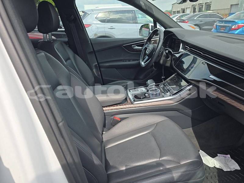 Big with watermark audi q7 taraz georgiyev 6491