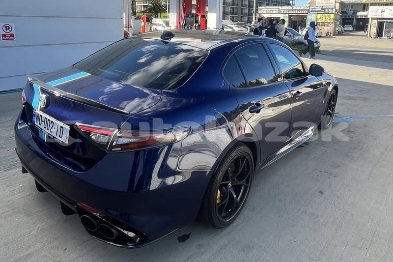 Big with watermark alfa romeo giulia taraz georgiyev 6494