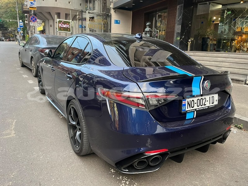 Big with watermark alfa romeo giulia taraz georgiyev 6494