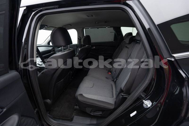 Big with watermark hyundai santa fe taraz georgiyev 6495